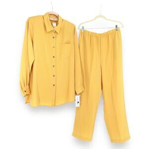 K.C. STUDIO Women’s NWT 2 Piece Antique Gold Top/Jacket and  Pants 14P Versatile